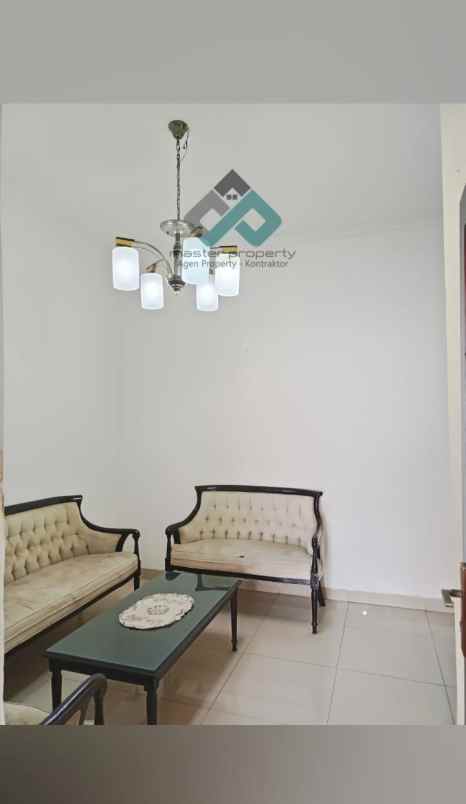 dijual rumah arcamanik