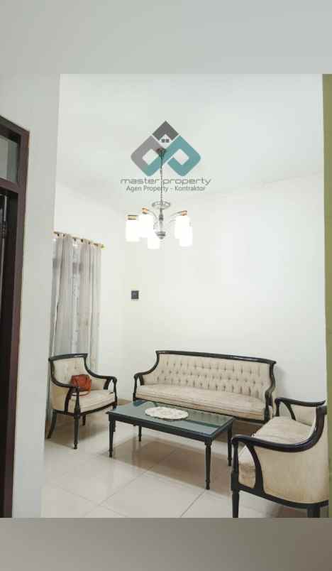 dijual rumah arcamanik