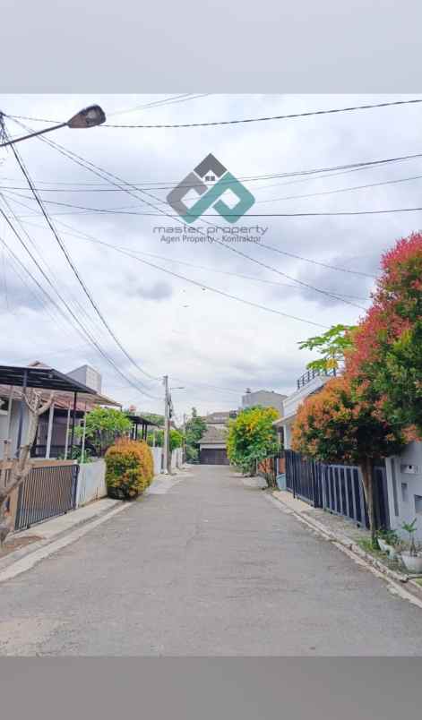 dijual rumah arcamanik