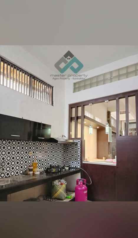 dijual rumah arcamanik