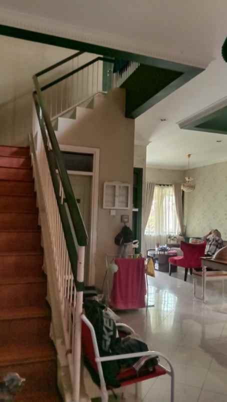 dijual rumah arcamanik endah