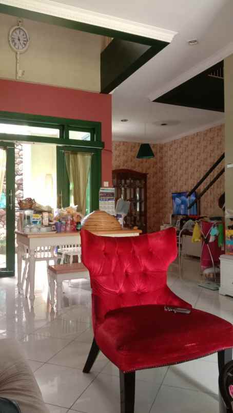 dijual rumah arcamanik endah