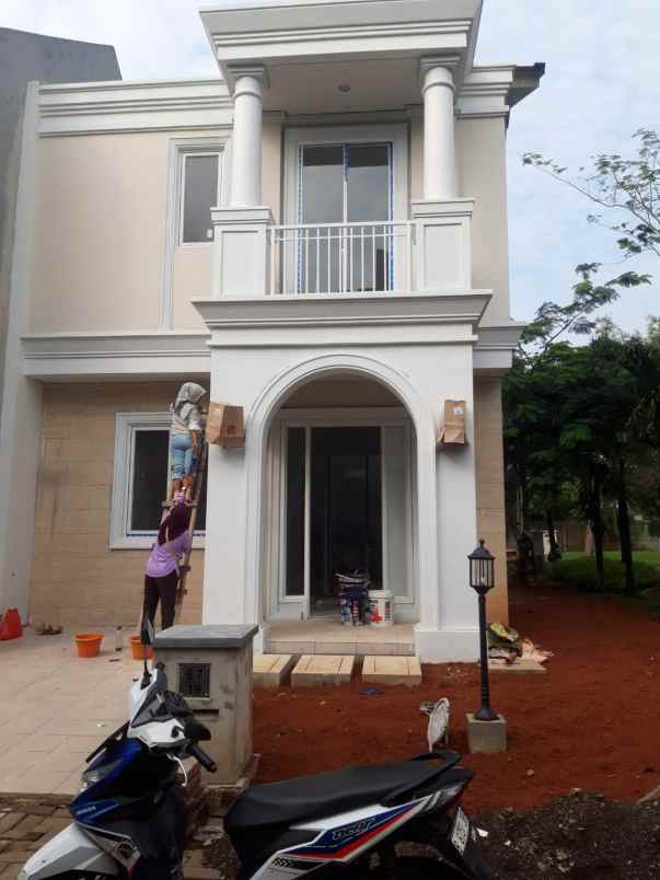 dijual rumah assana starlight bsd