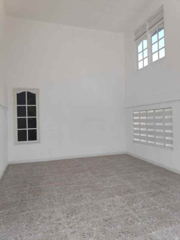 dijual rumah baru hook perum bekasi jaya indah