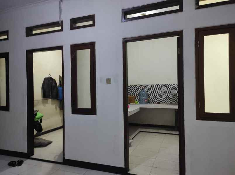 dijual rumah batu indah