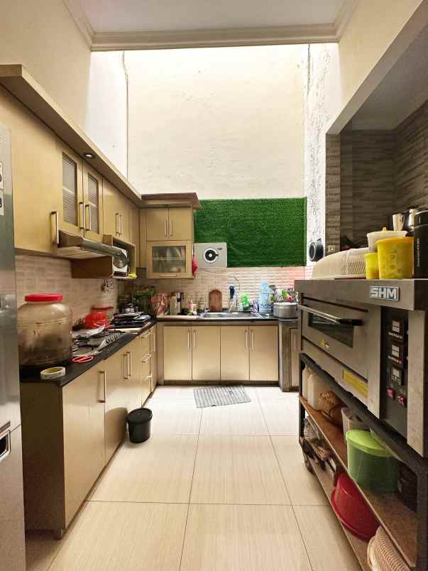 dijual rumah bintara