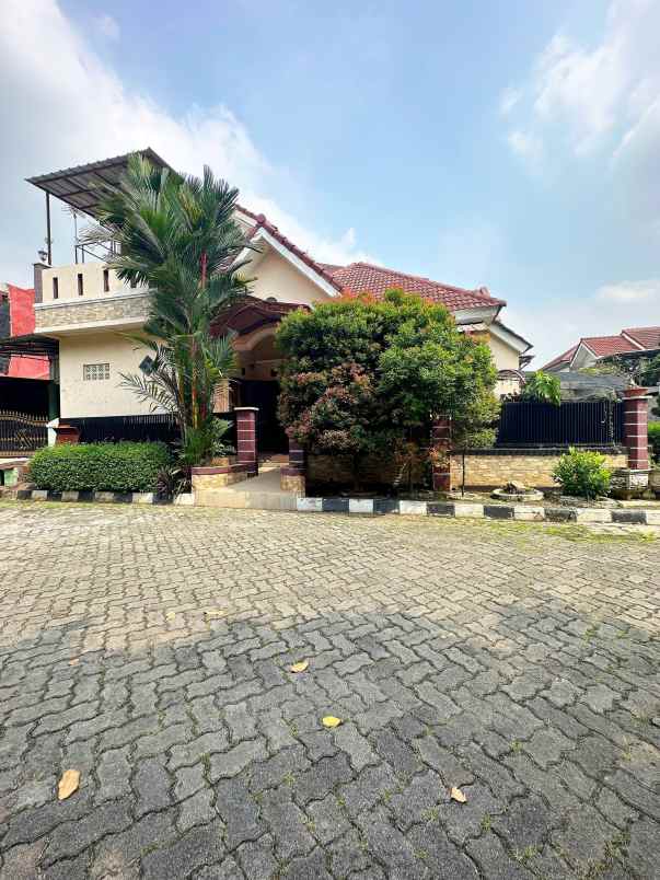 dijual rumah bintara
