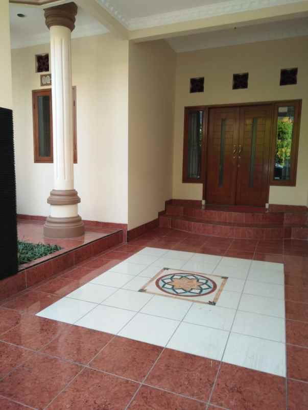 dijual rumah bintara 8 bintara raya