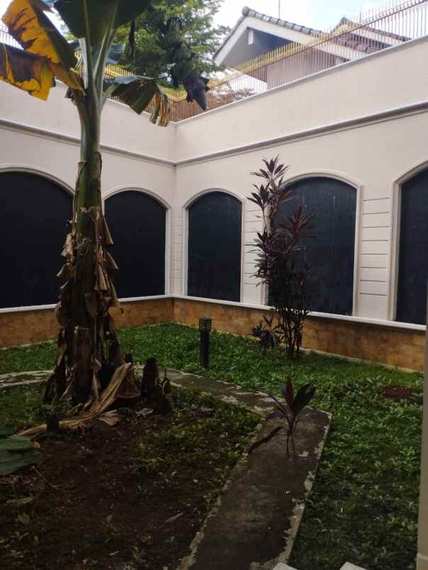 dijual rumah bintaro