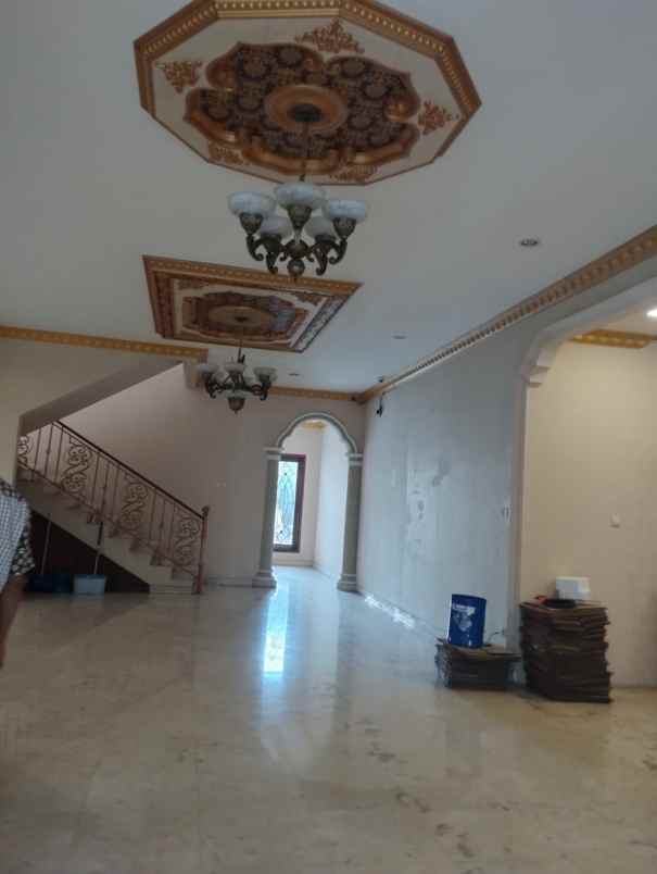 dijual rumah bintaro