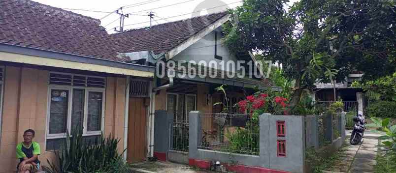dijual rumah bisnis strategis selangkah pasar salatiga
