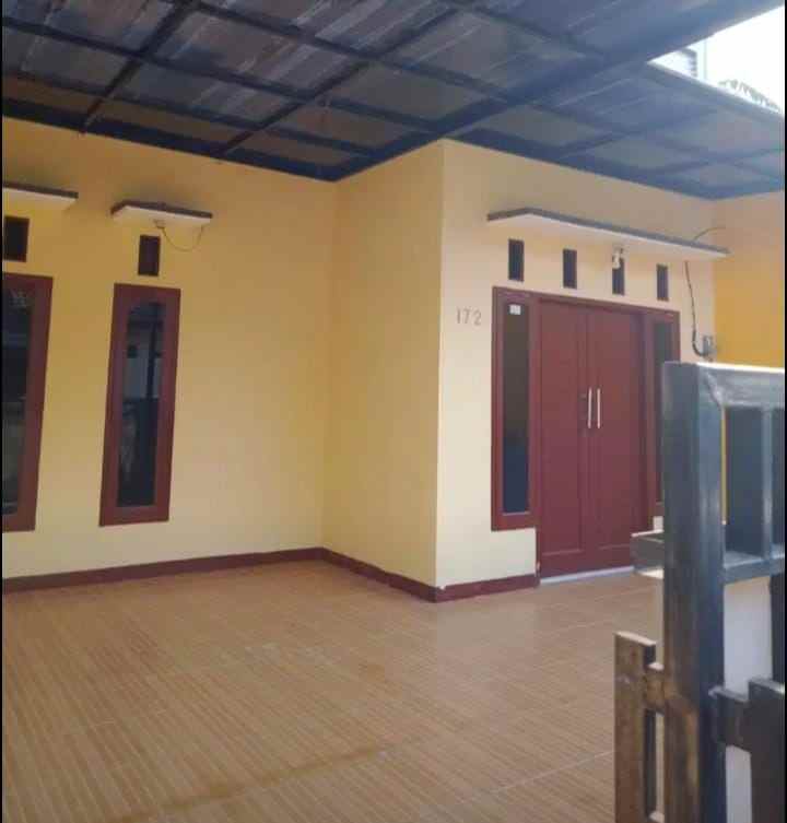 dijual rumah boulevard hijau harapan