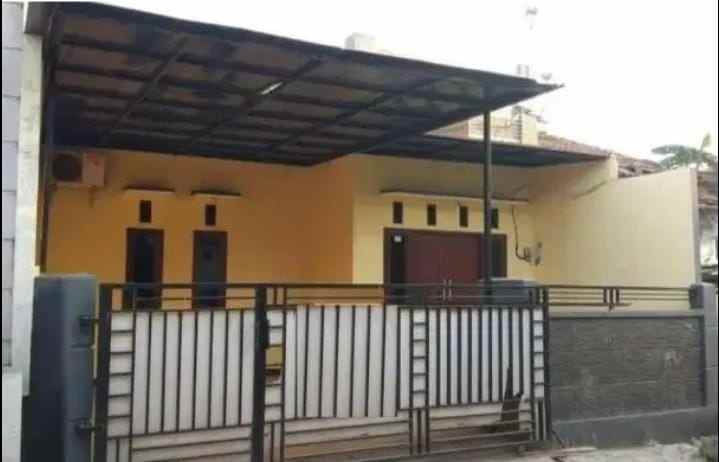 dijual rumah boulevard hijau harapan