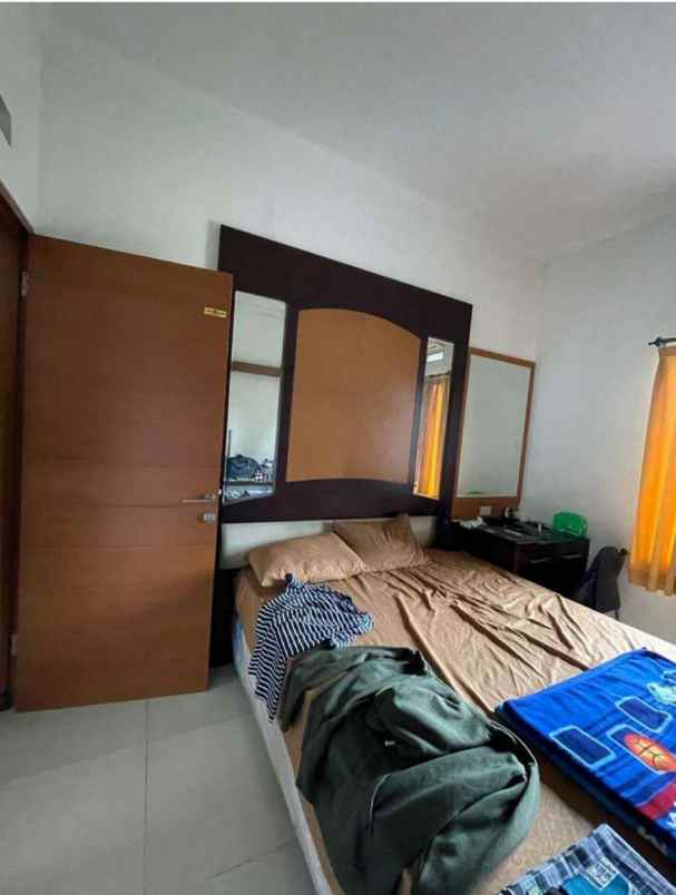 dijual rumah buah batu regency