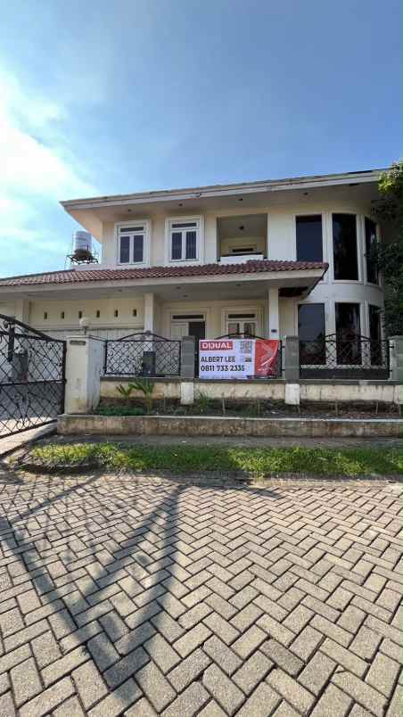 dijual rumah bukit darmo golf