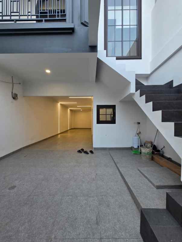dijual rumah cempaka putih tengah