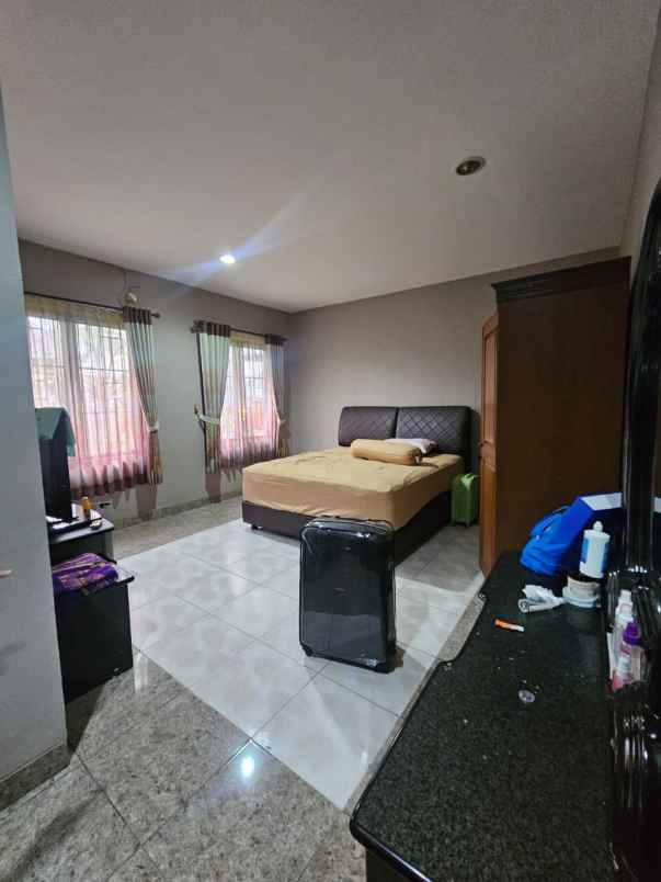 dijual rumah cempaka putih timur