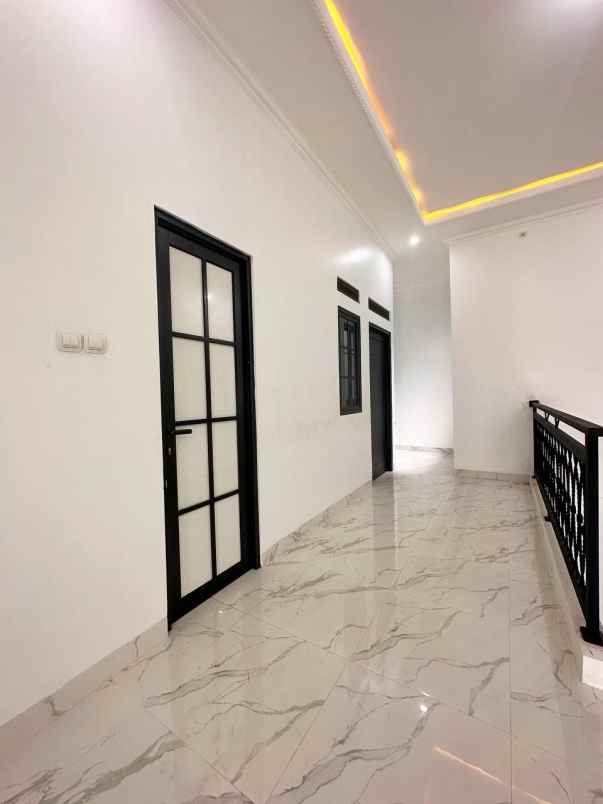 dijual rumah cibubur