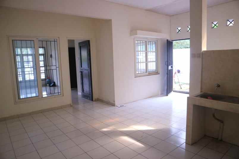 dijual rumah cibubur county