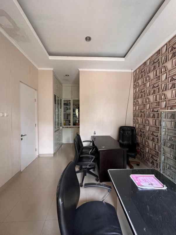 dijual rumah cigadung dago tubagus