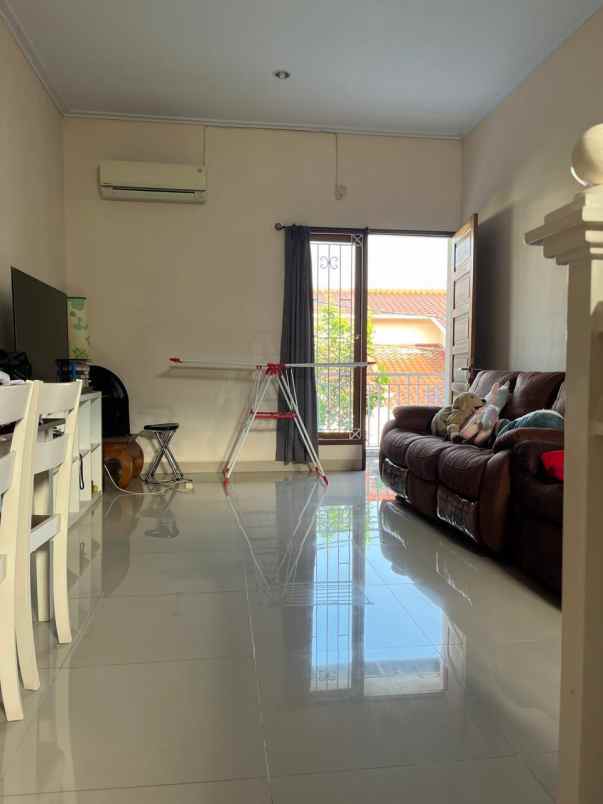 dijual rumah ciganjur