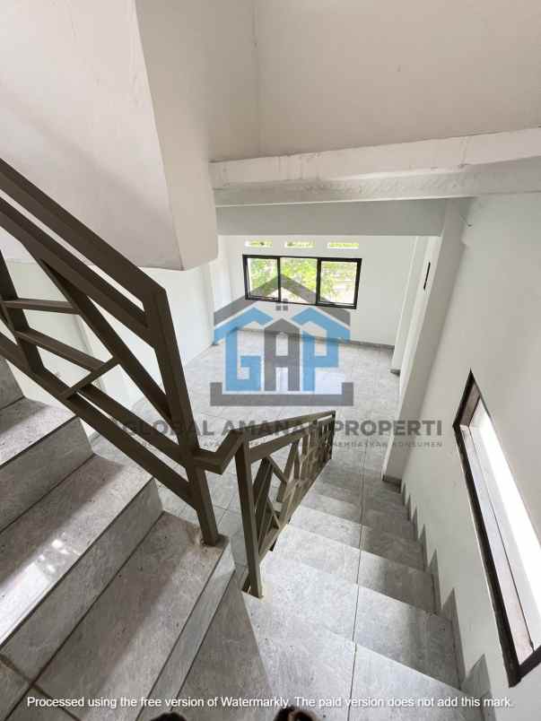 dijual rumah cihanjuang