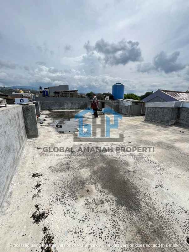 dijual rumah cihanjuang