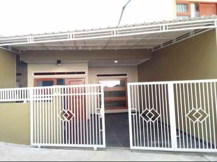 dijual rumah cihanjuang cimahi jawa barat