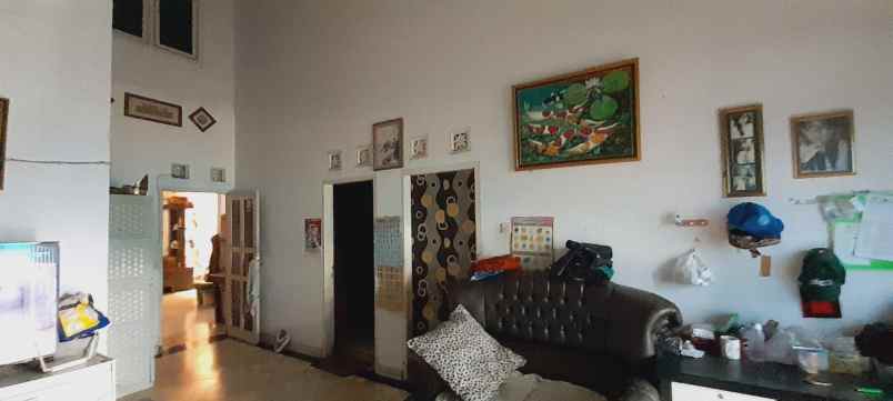 dijual rumah cipageran