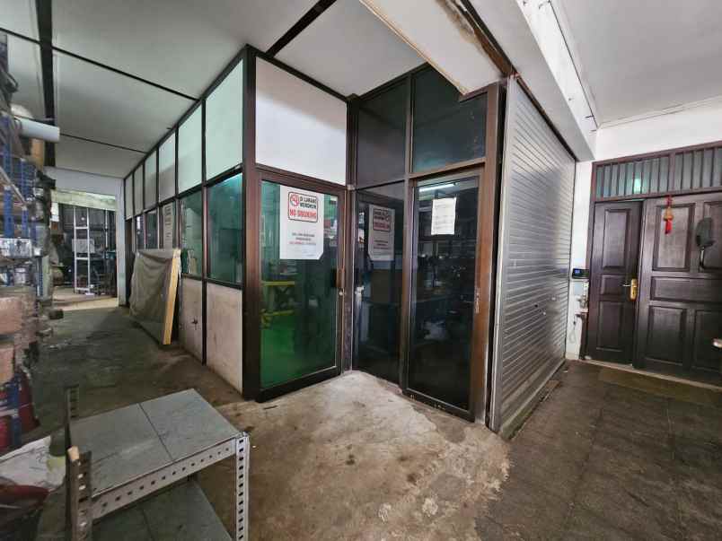 dijual rumah cirendeu