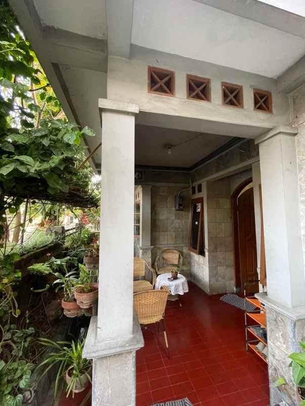 dijual rumah cisaranten kulon komplek