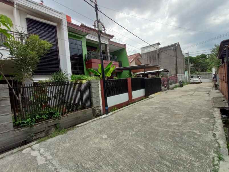 dijual rumah ciwaruga