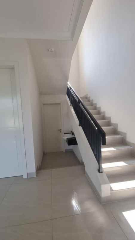 dijual rumah cluster anapuri podomoro park