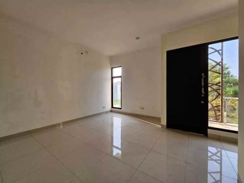 dijual rumah cluster arana harapan indah