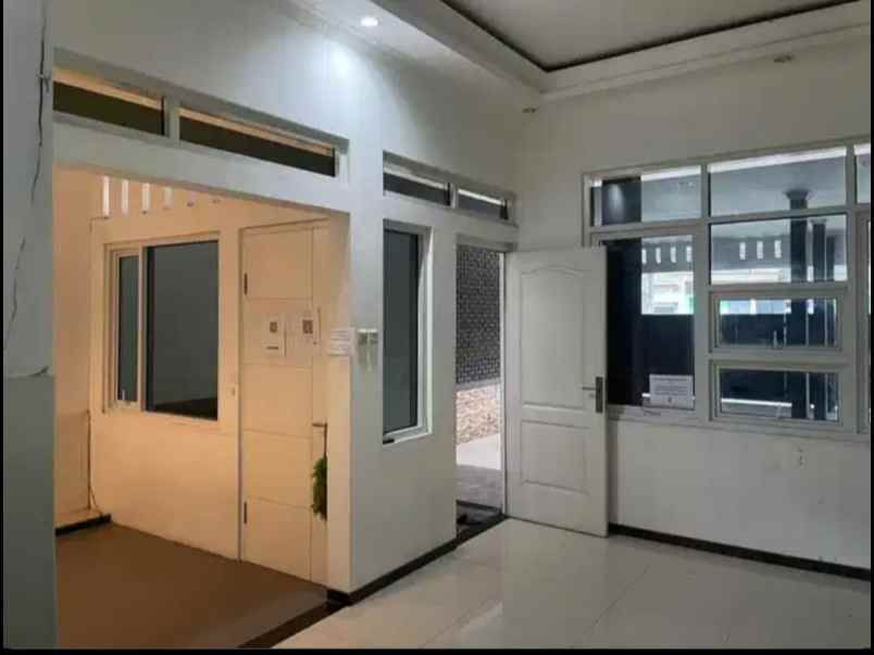 dijual rumah cluster bumi asri