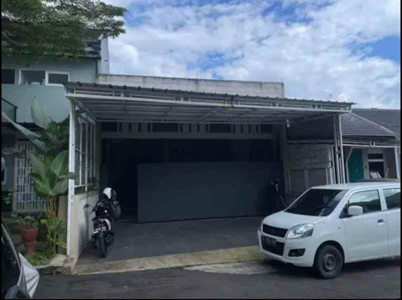 dijual rumah cluster bumi asri
