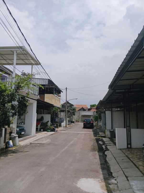 dijual rumah cluster edelweis townhouse