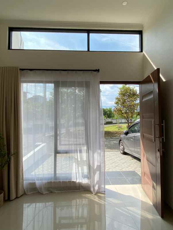 dijual rumah cluster grans pinus