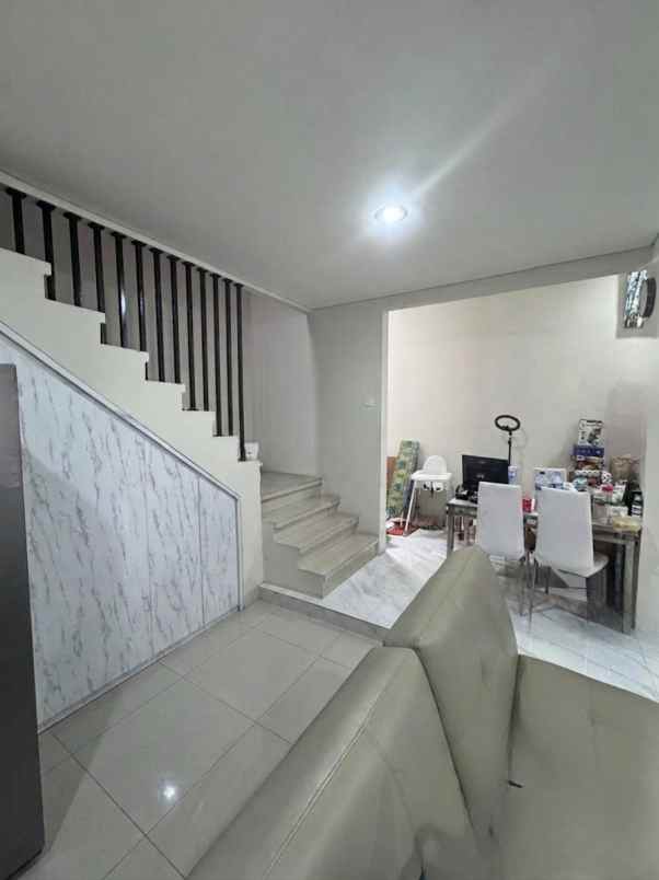 dijual rumah cluster lavesh hi harapan