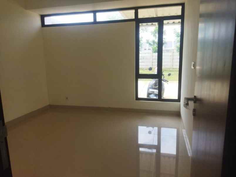 dijual rumah cluster padmagriya