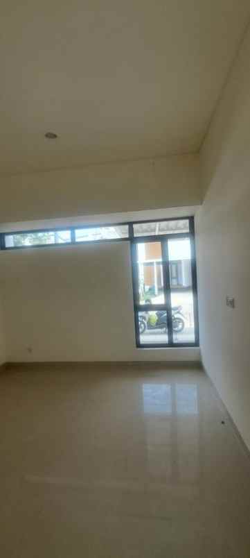 dijual rumah cluster padmagriya