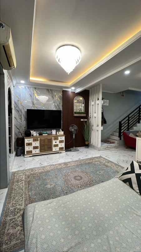 dijual rumah cluster palm residence