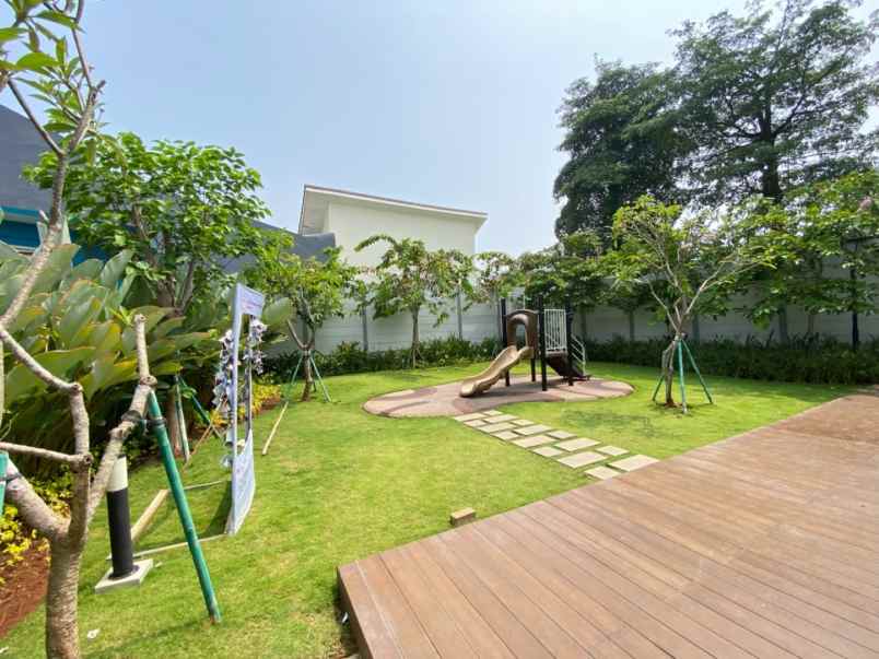 dijual rumah cluster viola summarecon