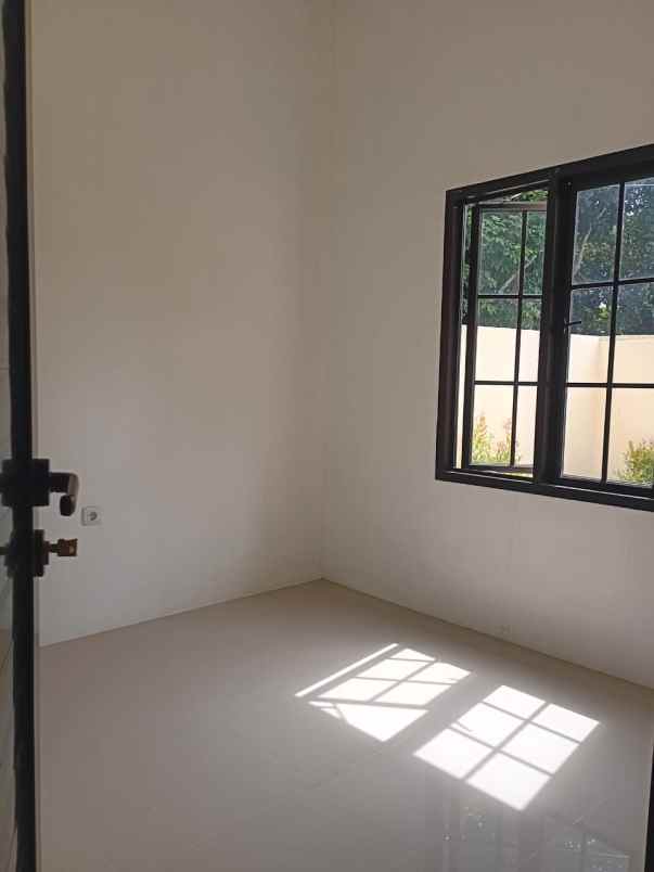 dijual rumah dekat stasiun anti banjir daerah cikupa