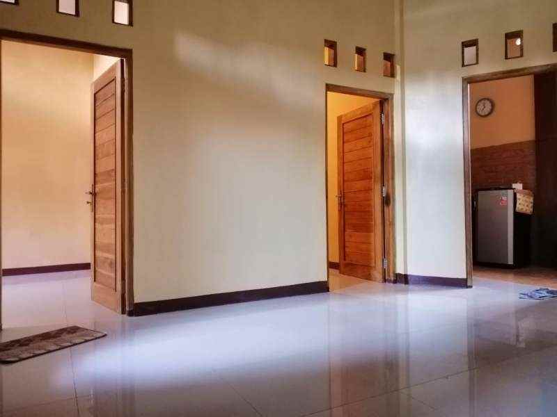 dijual rumah dekat stasiun tugu