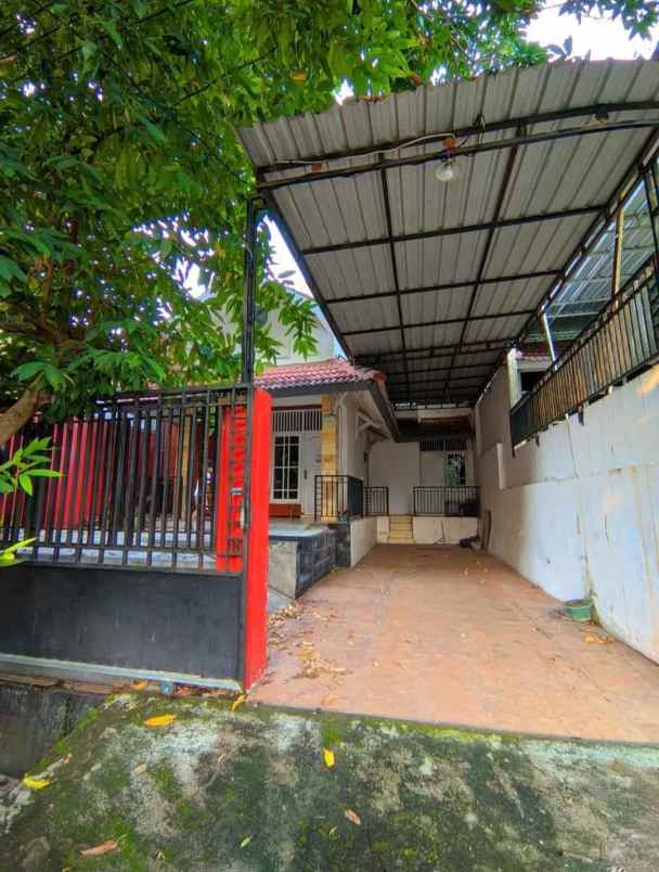 dijual rumah di bukit kencana jaya semarang