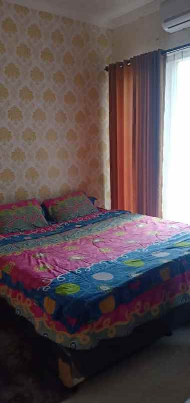 dijual rumah di perumahan cibubur country