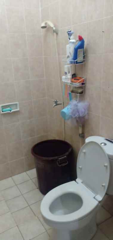 dijual rumah di perumahan cibubur country