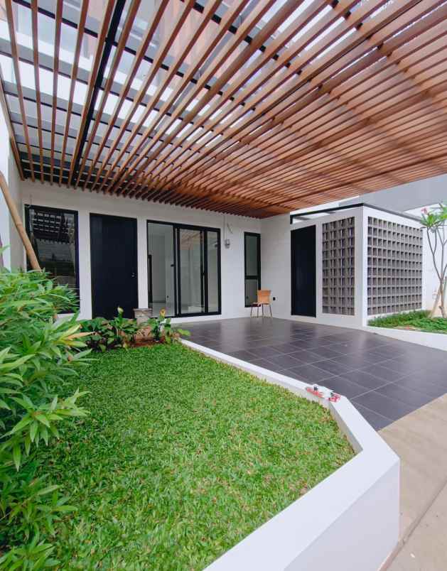 dijual rumah di pesanggrahan jakarta selatan