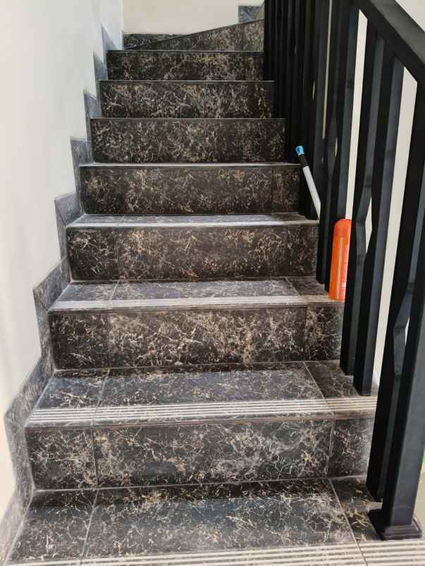 dijual rumah di poris paradise 3 tangerang